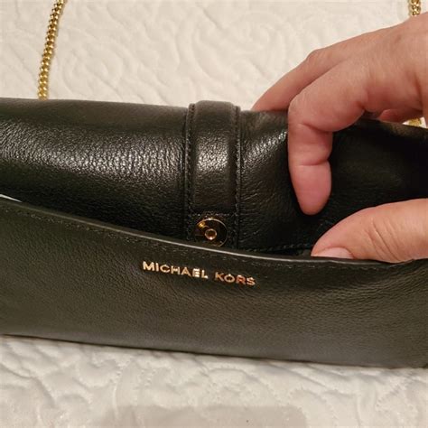 michael kors bellamie clutch